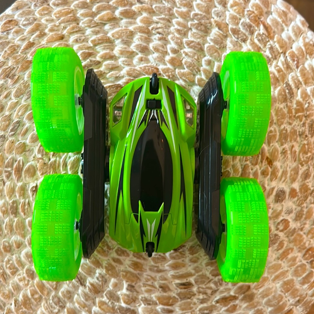 New Flymevac Remote Control Car (with box, but one side has been removed)